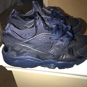 Navy blue huraches